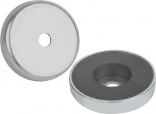 Magnety – Magnety s válcovým otvorem (ploché uchycení) z tvrdého feritu Magnety – Magnety s válcovým otvorem (ploché uchycení) z tvrdého feritu