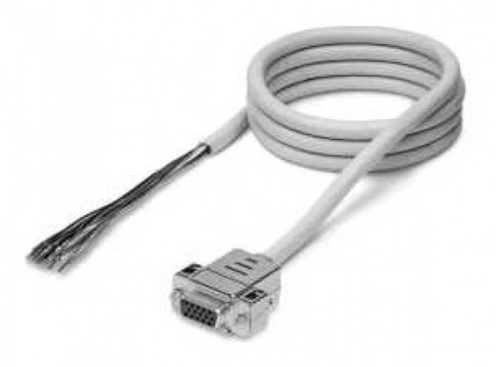 Cable and connector for regulator with parallel Input
