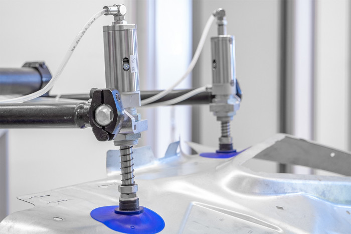 Ohebný a přesto pevný - nový pružinový píst FST-LOCK-HD!