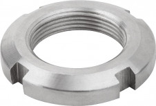 Spojovacie prvky – Hriadeľové matice z ocele alebo nerezovej ocele DIN 981